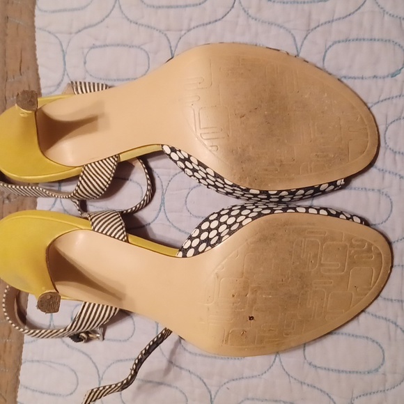 Unisa, high heel sandals, Sz 10, blue/white polka dot & blue/white stripes strap - Picture 5 of 7